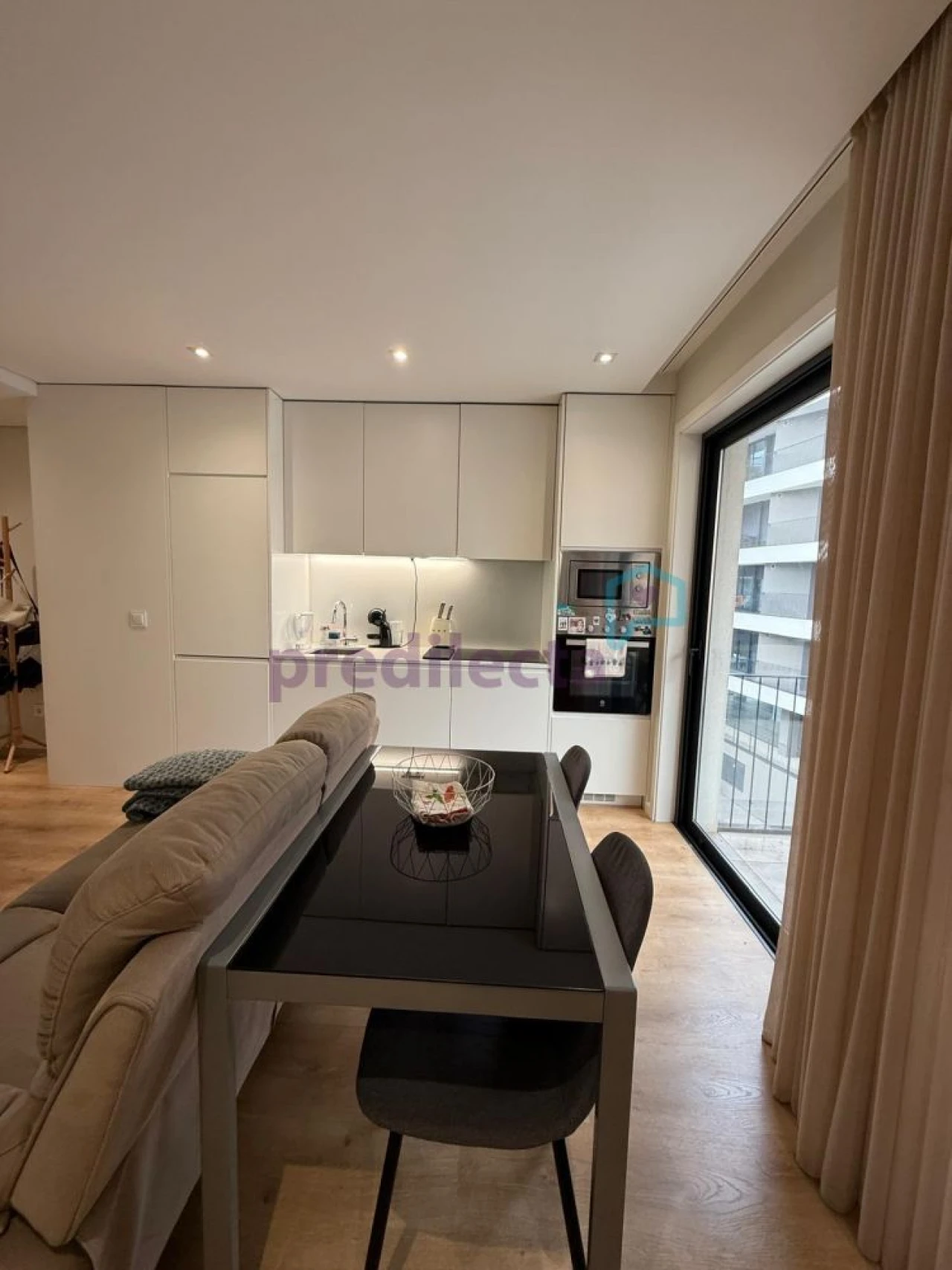 Apartamento T1 para Arrendamento em Paranhos Foto 3