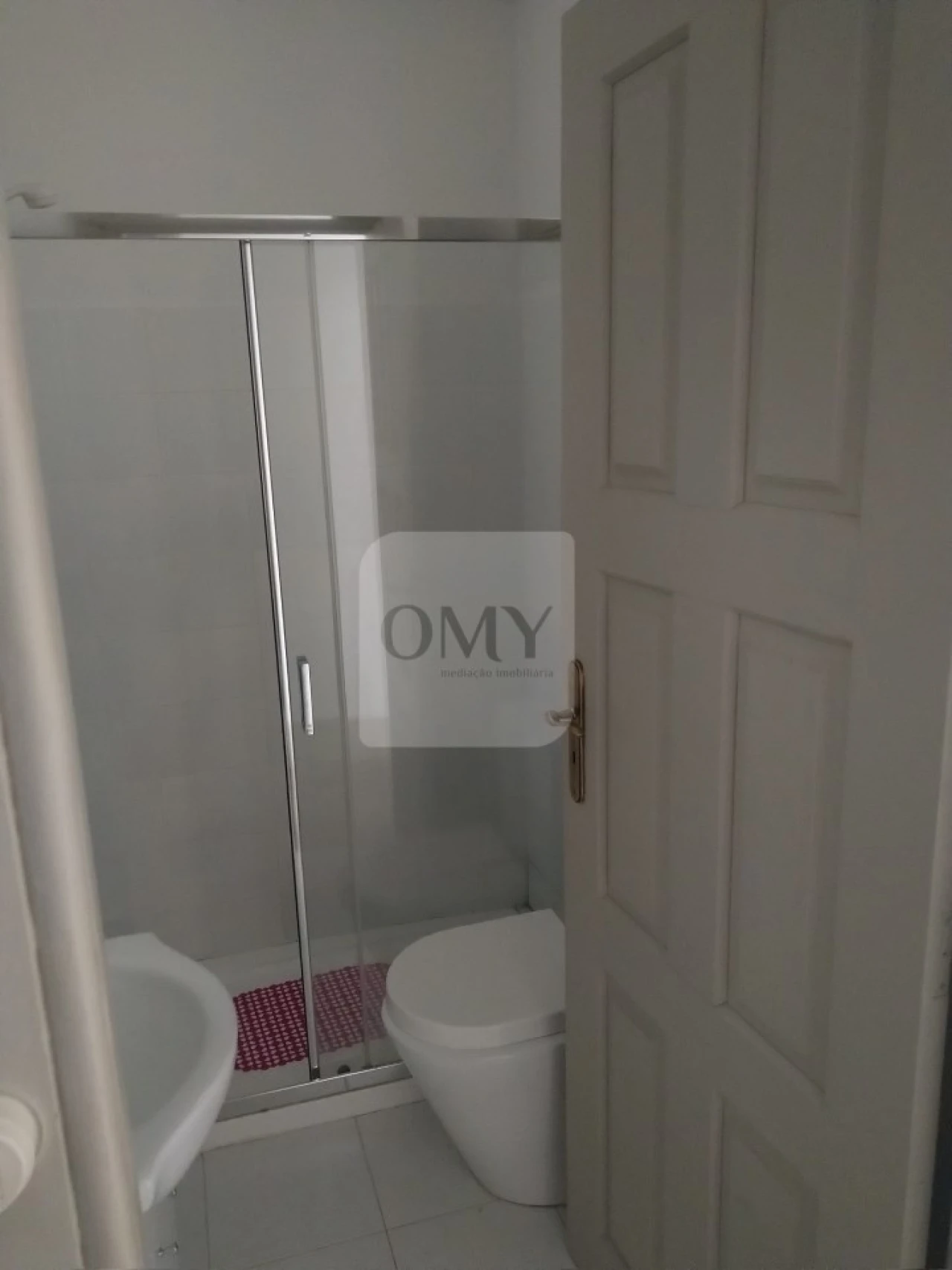 Moradia T5 para Arrendamento em Nossa Senhora da Conceição, São Pedro e São Dinis Foto 8