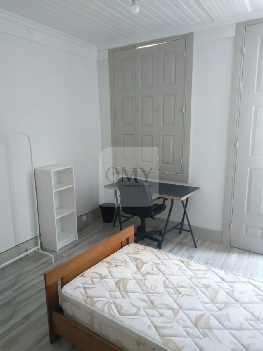 Moradia T5 para Arrendamento em Nossa Senhora da Conceição, São Pedro e São Dinis Foto 11