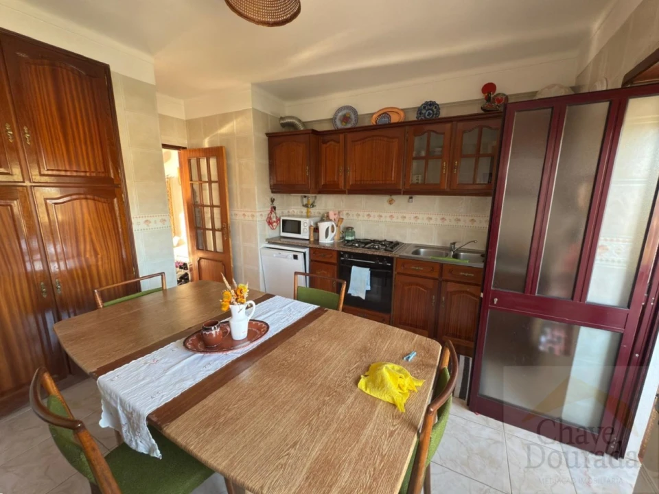 Apartamento T2 para Arrendamento em Tavarede Foto 3