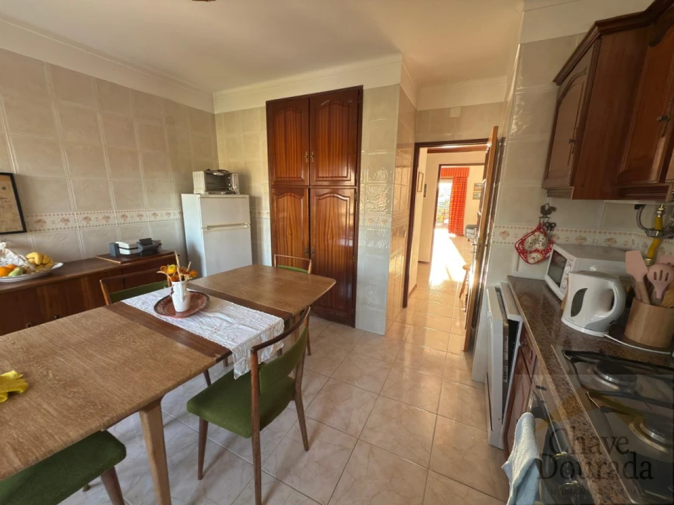 Apartamento T2 para Arrendamento em Tavarede Foto 5