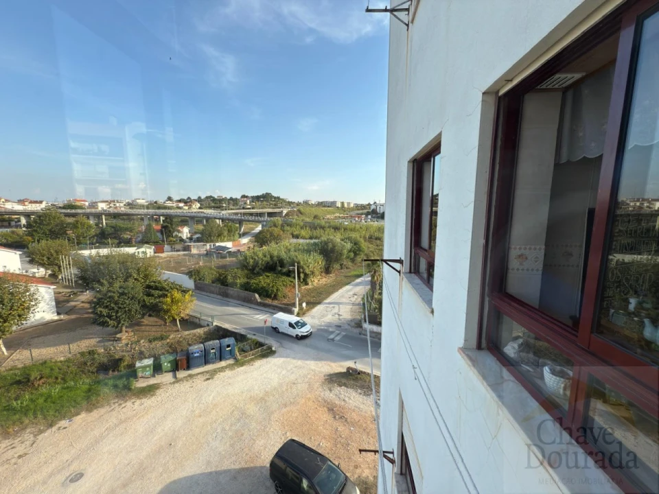 Apartamento T2 para Arrendamento em Tavarede Foto 14