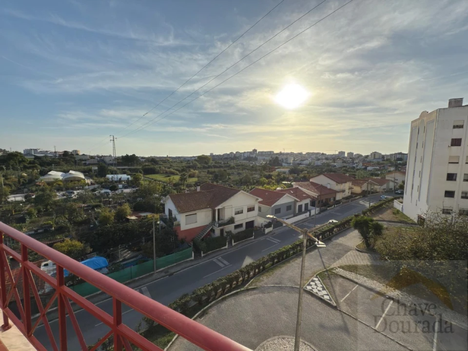 Apartamento T2 para Arrendamento em Tavarede Foto 15