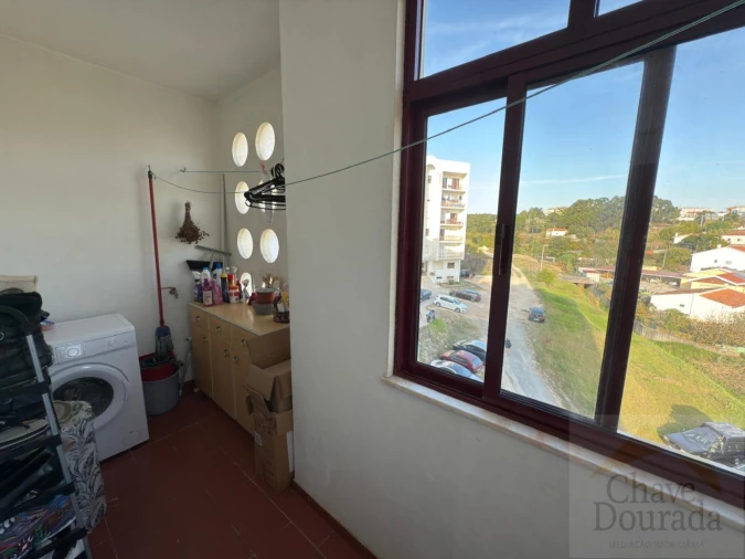 Apartamento T2 para Arrendamento em Tavarede Foto 4