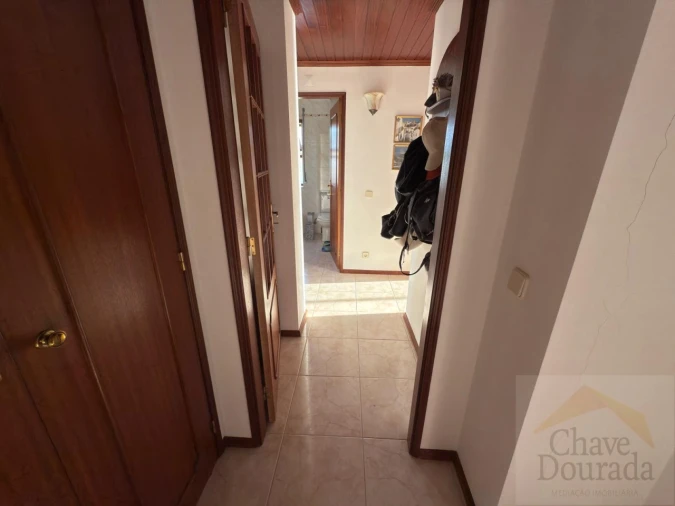 Apartamento T2 para Arrendamento em Tavarede Foto 12