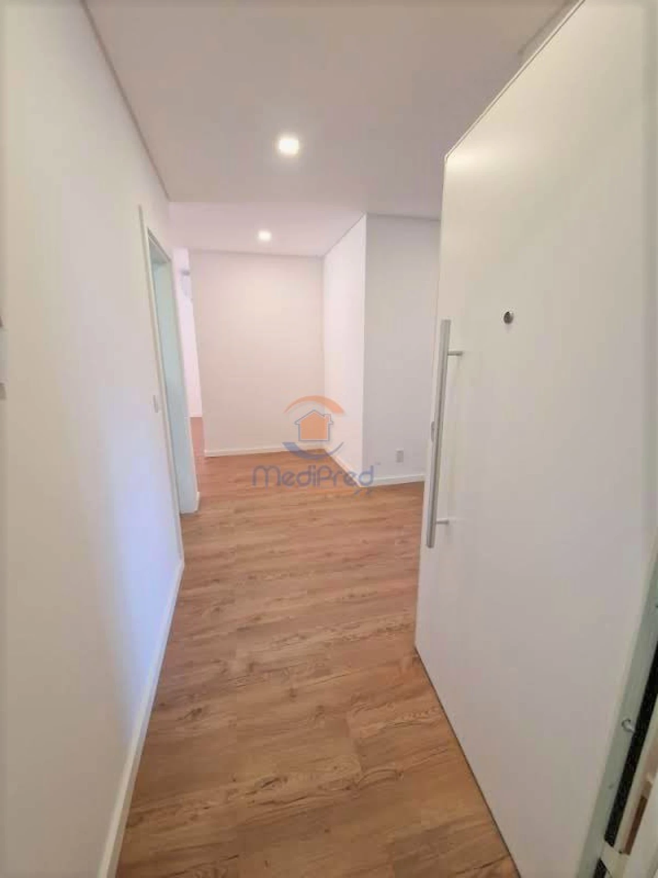 Apartamento T3 para Venda em Loures Foto 2
