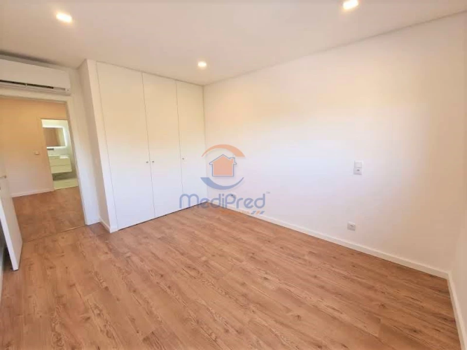 Apartamento T3 para Venda em Loures Foto 8