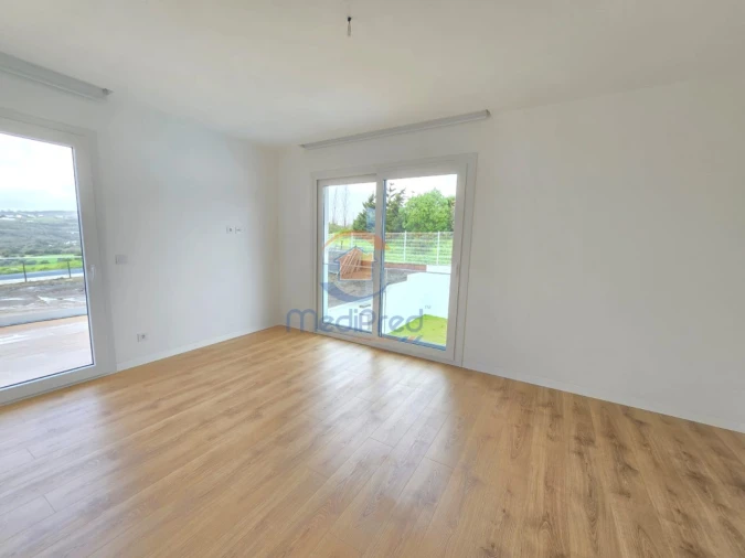 Apartamento T3 para Venda em Pontinha e Famões Foto 2