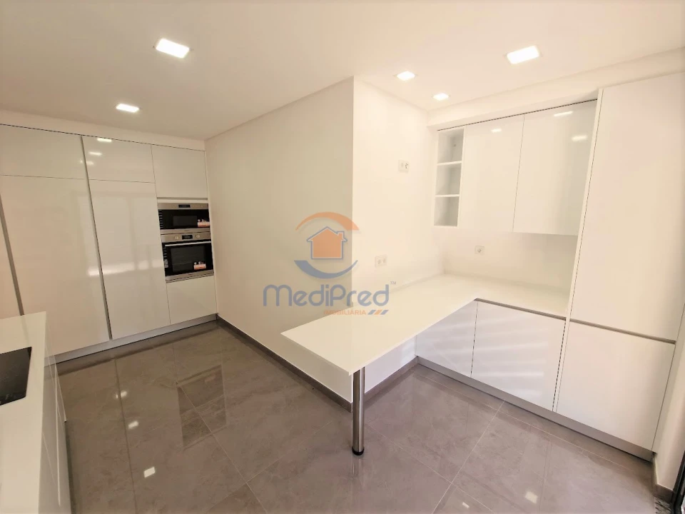 Apartamento T3 para Venda em Loures Foto 6