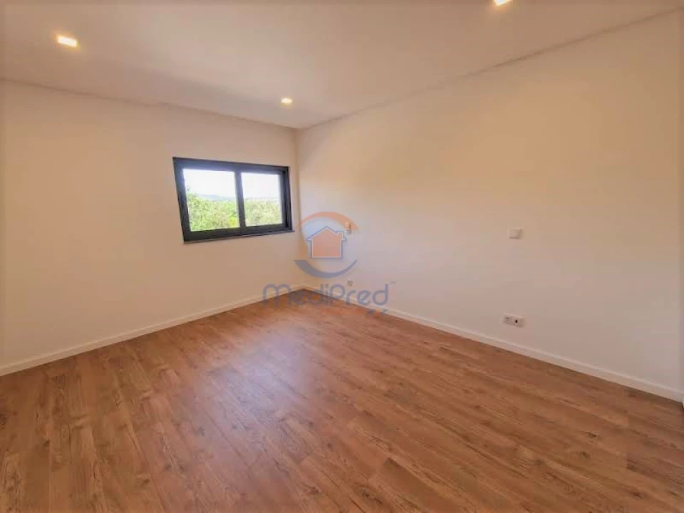 Apartamento T3 para Venda em Loures Foto 16