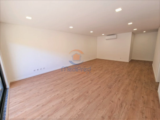 Apartamento T3 para Venda em Loures Foto 4