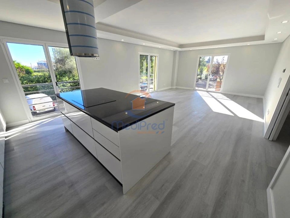 Apartamento T2 para Venda em Ramada e Caneças Foto 6