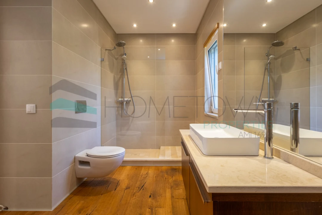 Moradia T4 para Venda em Almancil Foto 18