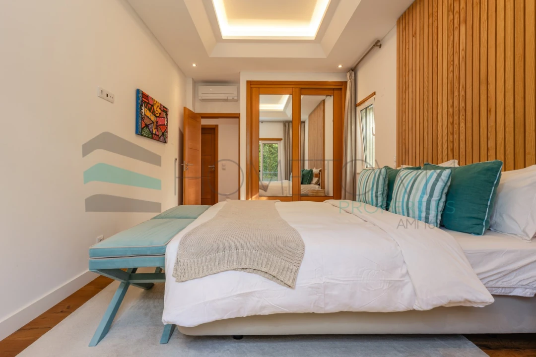 Moradia T4 para Venda em Almancil Foto 25