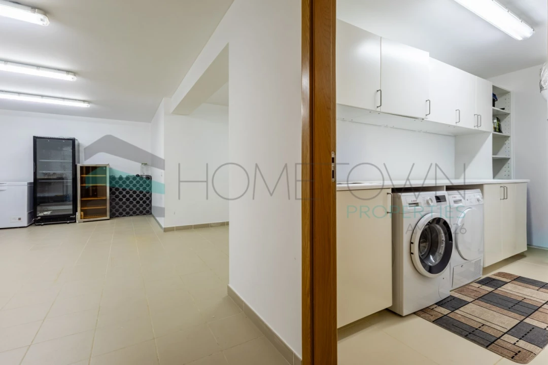 Moradia T4 para Venda em Almancil Foto 33