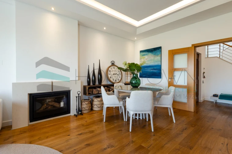 Moradia T4 para Venda em Almancil Foto 9