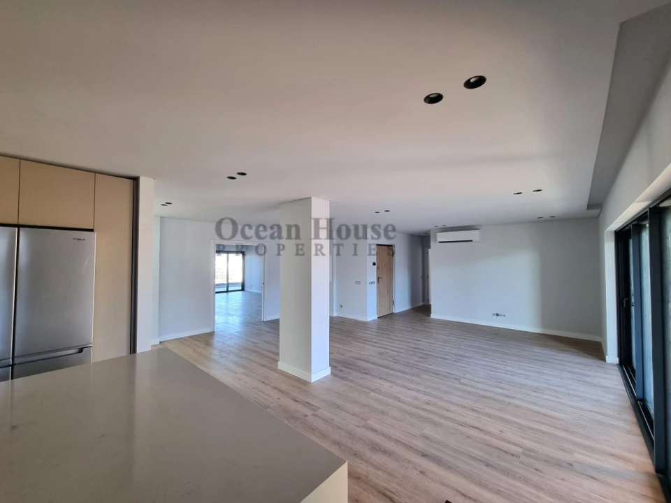 Apartamento T5 para Venda em Faro (Sé e São Pedro) Foto 6