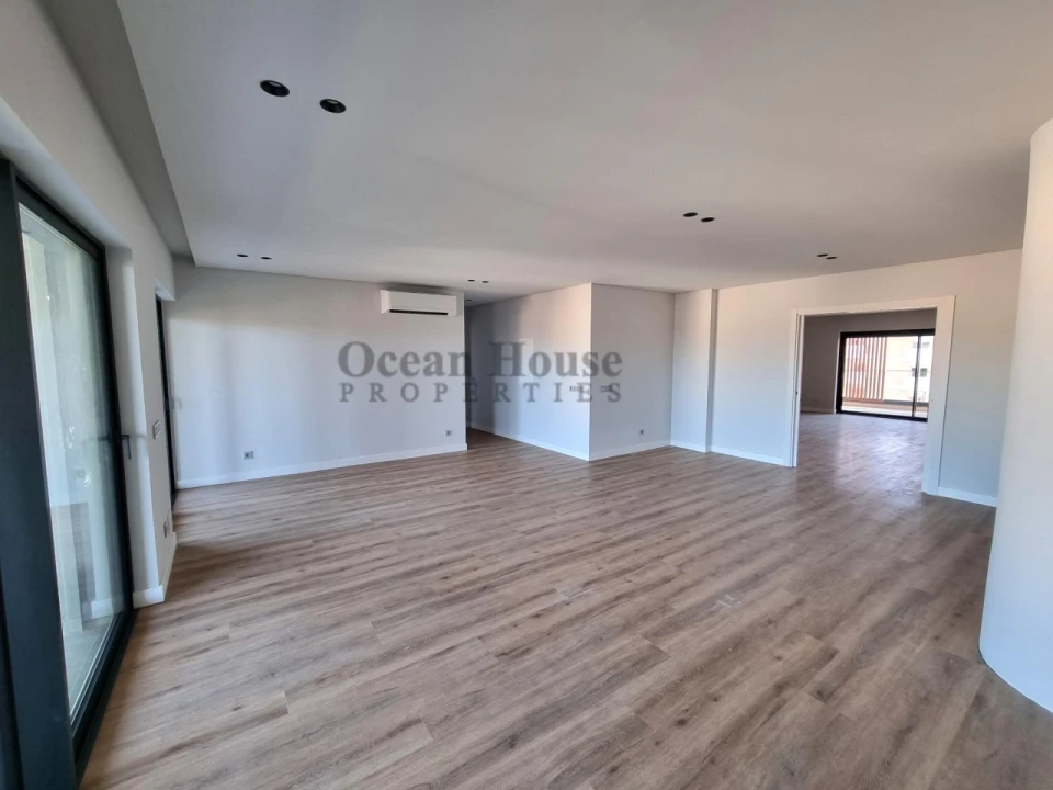 Apartamento T5 para Venda em Faro (Sé e São Pedro) Foto 12