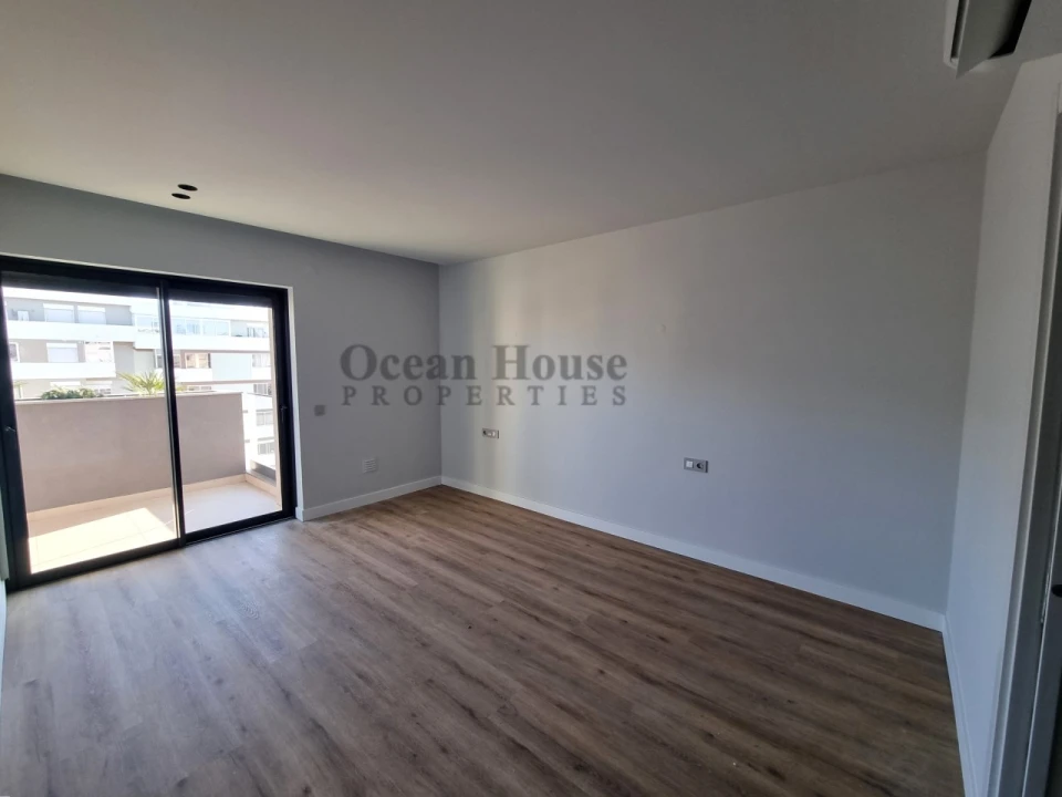 Apartamento T5 para Venda em Faro (Sé e São Pedro) Foto 15