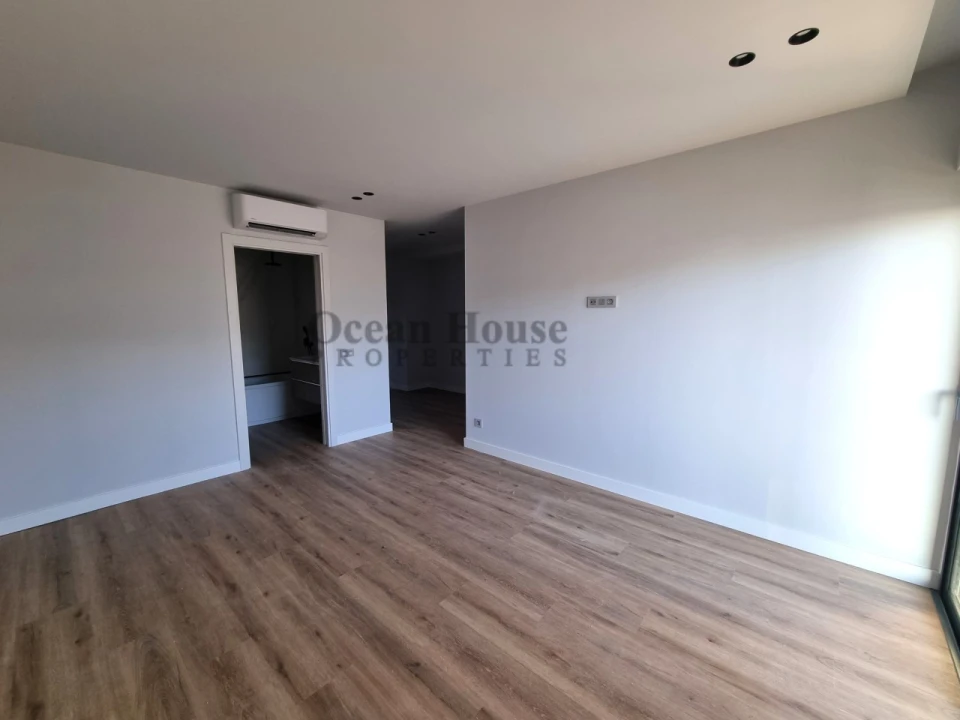 Apartamento T5 para Venda em Faro (Sé e São Pedro) Foto 16