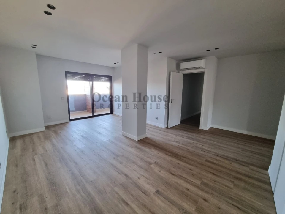 Apartamento T5 para Venda em Faro (Sé e São Pedro) Foto 18