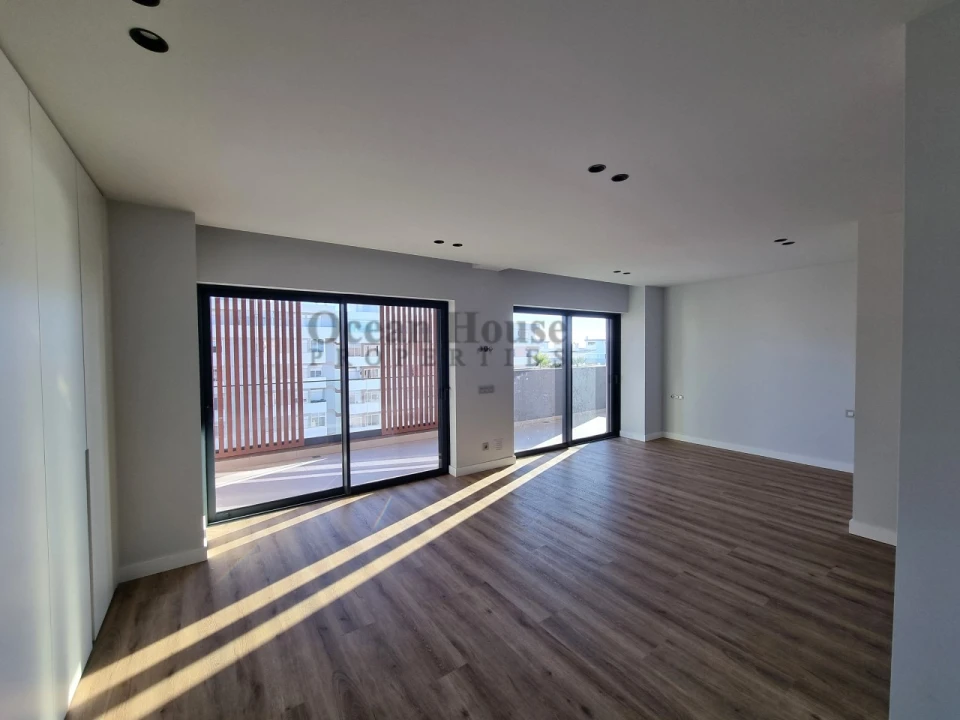 Apartamento T5 para Venda em Faro (Sé e São Pedro) Foto 21