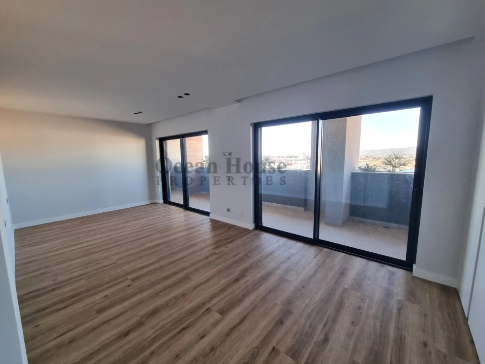 Apartamento T5 para Venda em Faro (Sé e São Pedro) Foto 32