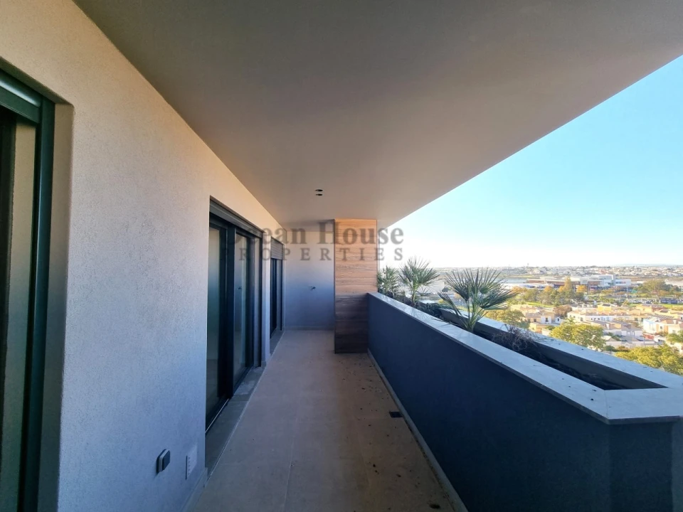 Apartamento T5 para Venda em Faro (Sé e São Pedro) Foto 34