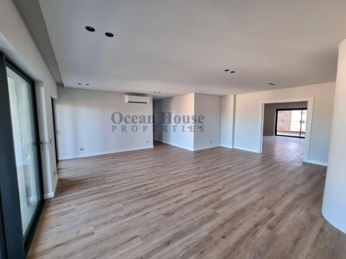 Apartamento T5 para Venda em Faro (Sé e São Pedro) Foto 12