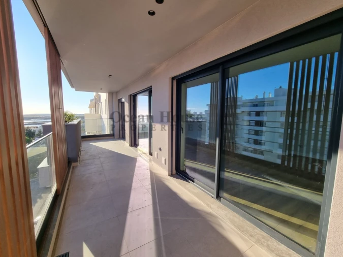 Apartamento T5 para Venda em Faro (Sé e São Pedro) Foto 24