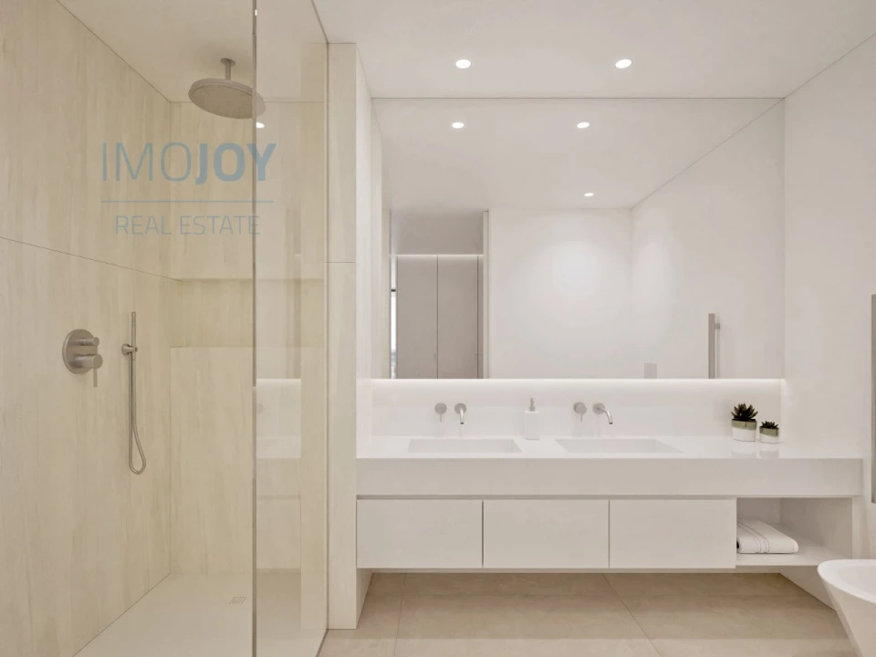 Moradia T4 para Venda em Lagos (São Sebastião e Santa Maria) Foto 14