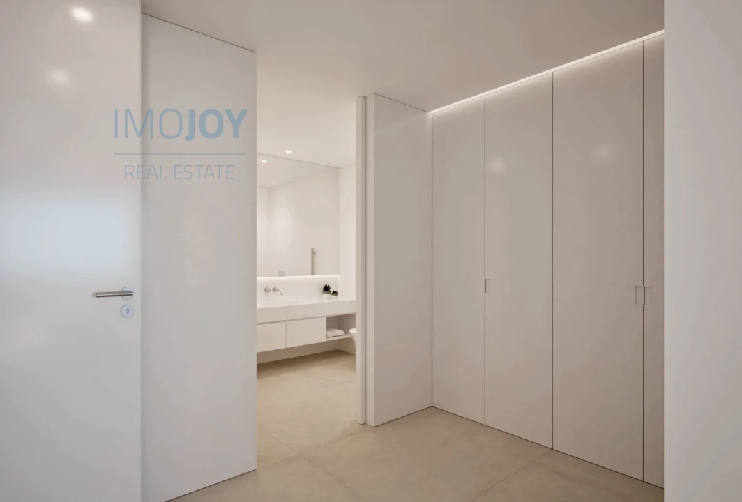 Moradia T4 para Venda em Lagos (São Sebastião e Santa Maria) Foto 11