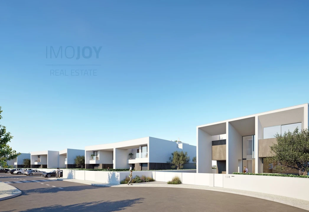 Moradia T4 para Venda em Lagos (São Sebastião e Santa Maria) Foto 22