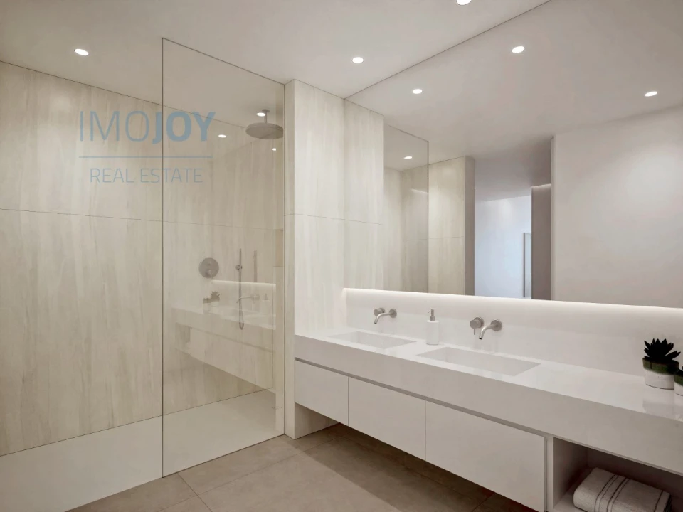 Moradia T4 para Venda em Lagos (São Sebastião e Santa Maria) Foto 12