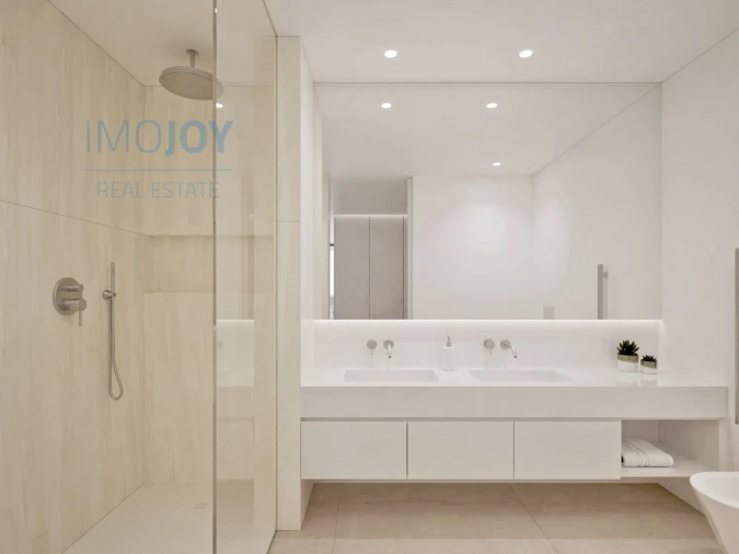 Moradia T4 para Venda em Lagos (São Sebastião e Santa Maria) Foto 13