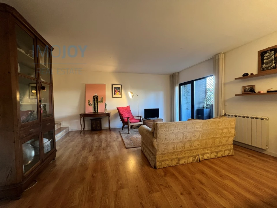Apartamento T2 para Arrendamento em Ramalde Foto 3