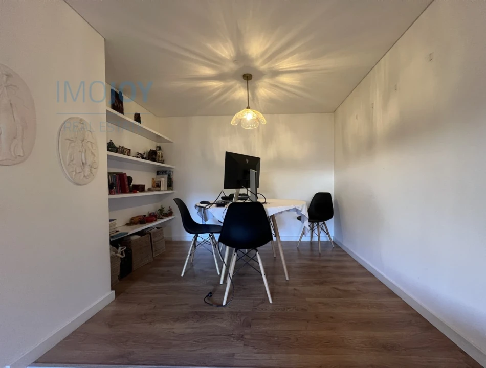 Apartamento T2 para Arrendamento em Ramalde Foto 8