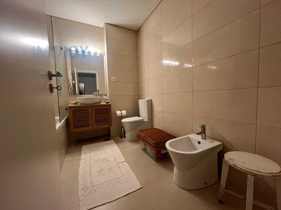 Apartamento T2 para Arrendamento em Ramalde Foto 18