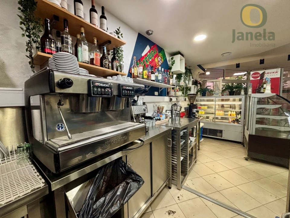 Negócio para Venda em Faro (Sé e São Pedro) Foto 8