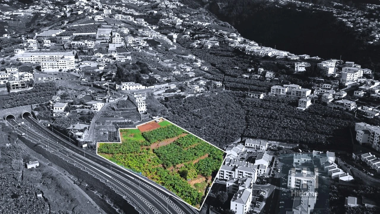 Terreno para Venda em Camara de Lobos Foto 2