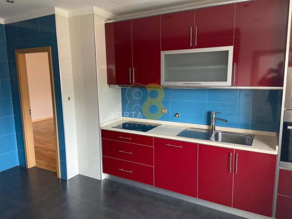 Apartamento T3 para Arrendamento em Custóias, Leça do Balio e Guifões Foto 4