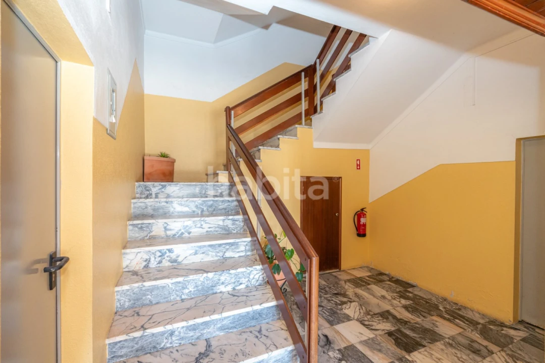 Apartamento T3 para Venda em Santa Clara e Castelo Viegas Foto 23