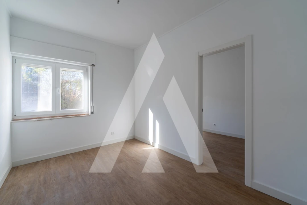 Apartamento T3 para Arrendamento em Venteira Foto 15