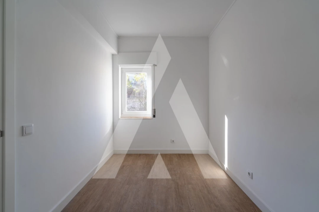 Apartamento T3 para Arrendamento em Venteira Foto 17