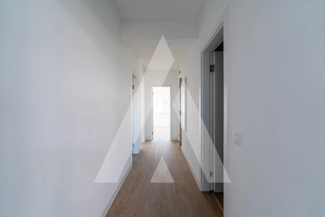 Apartamento T3 para Arrendamento em Venteira Foto 20