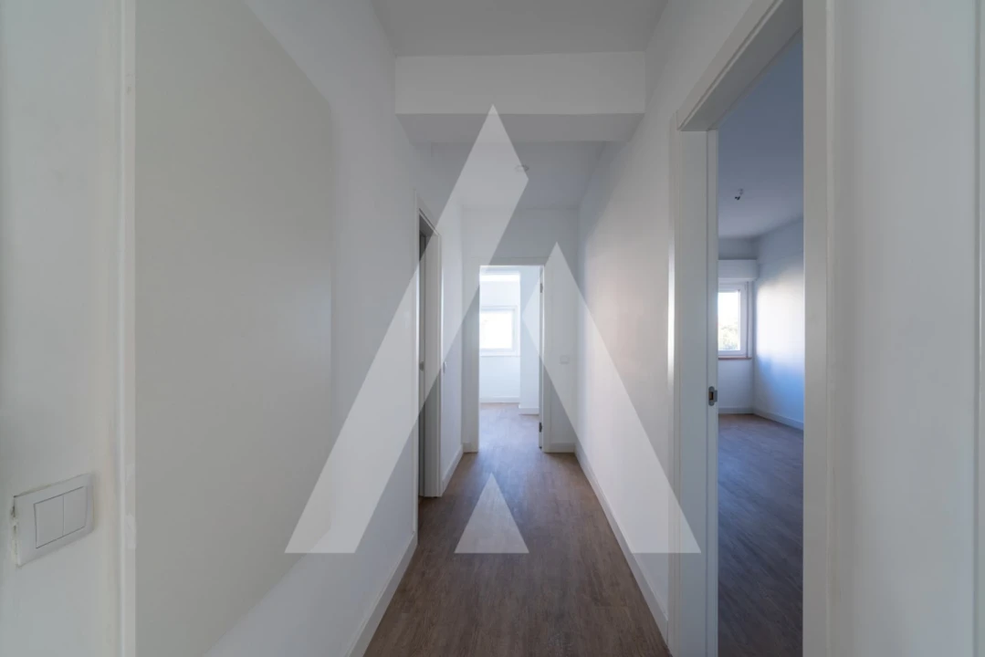 Apartamento T3 para Arrendamento em Venteira Foto 21