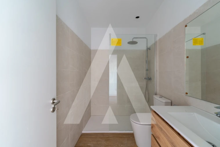 Apartamento T3 para Arrendamento em Venteira Foto 13