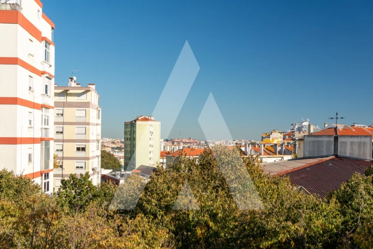 Apartamento T3 para Arrendamento em Venteira Foto 23