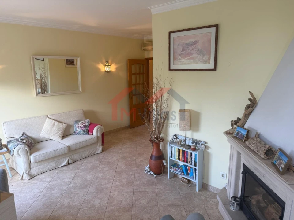 Apartamento T2 para Venda em Almancil Foto 2