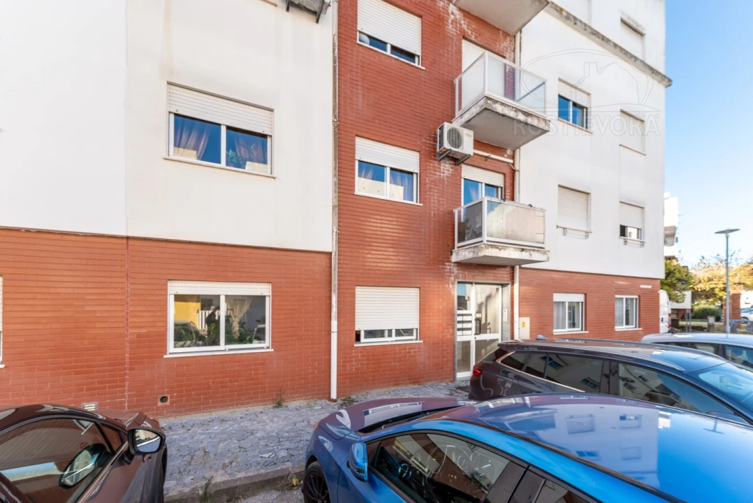 Apartamento T3 para Venda em Malagueira e Horta das Figueiras Foto 1